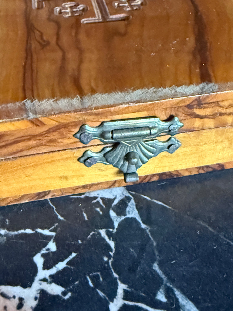 Hinged wooden box