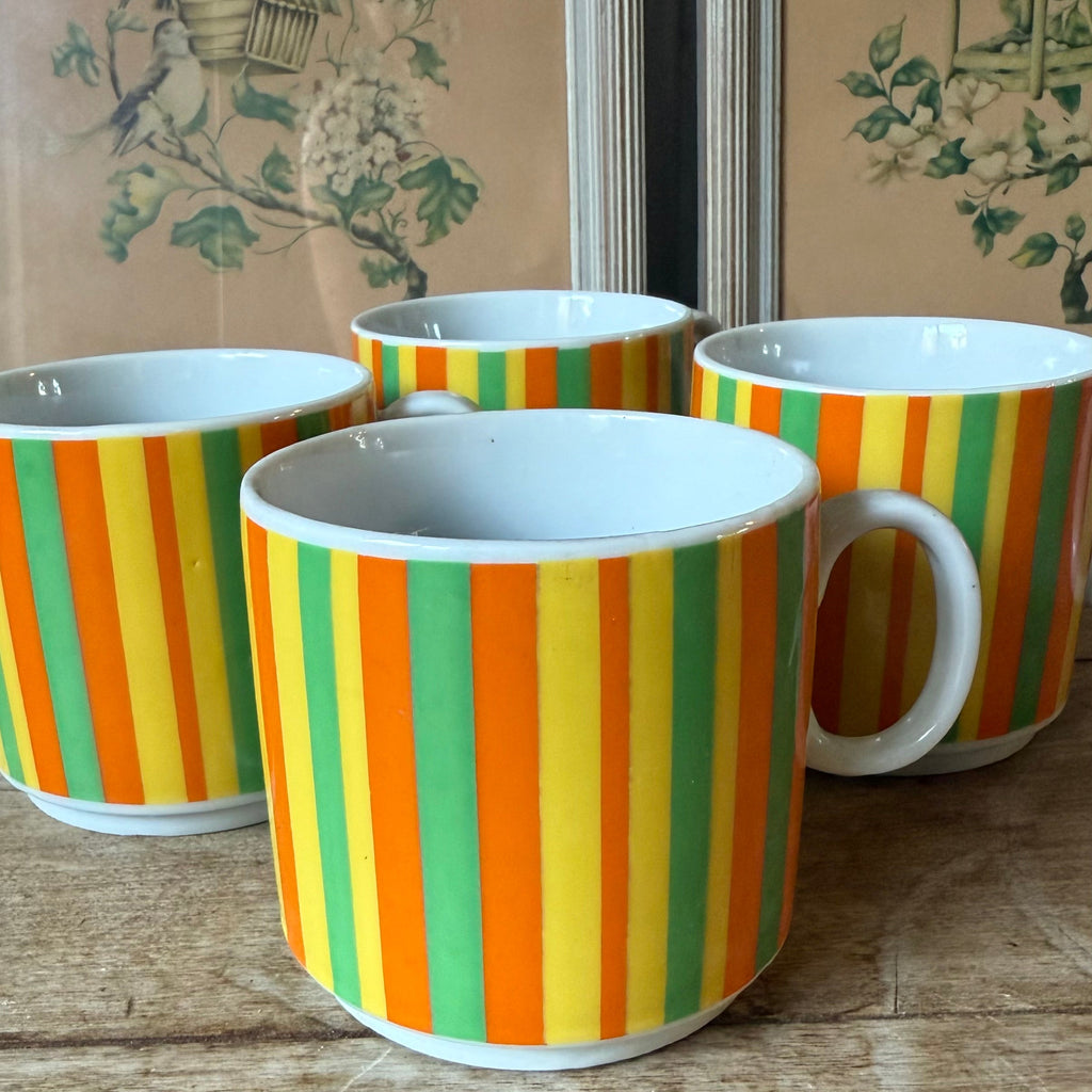 70s Striped Mug Set
